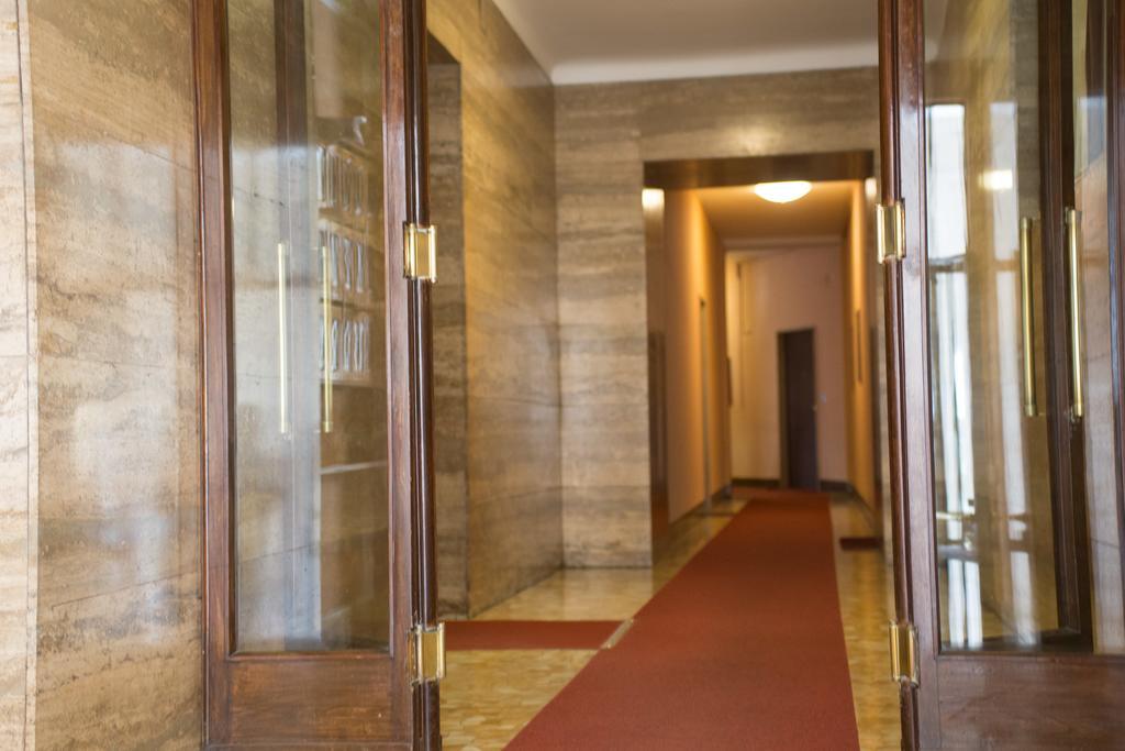 Convenient And Private Place In ミラノ エクステリア 写真